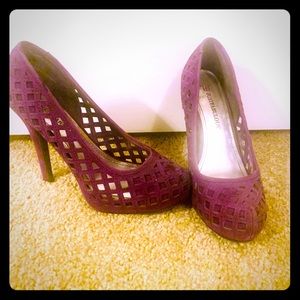 Purple pumps